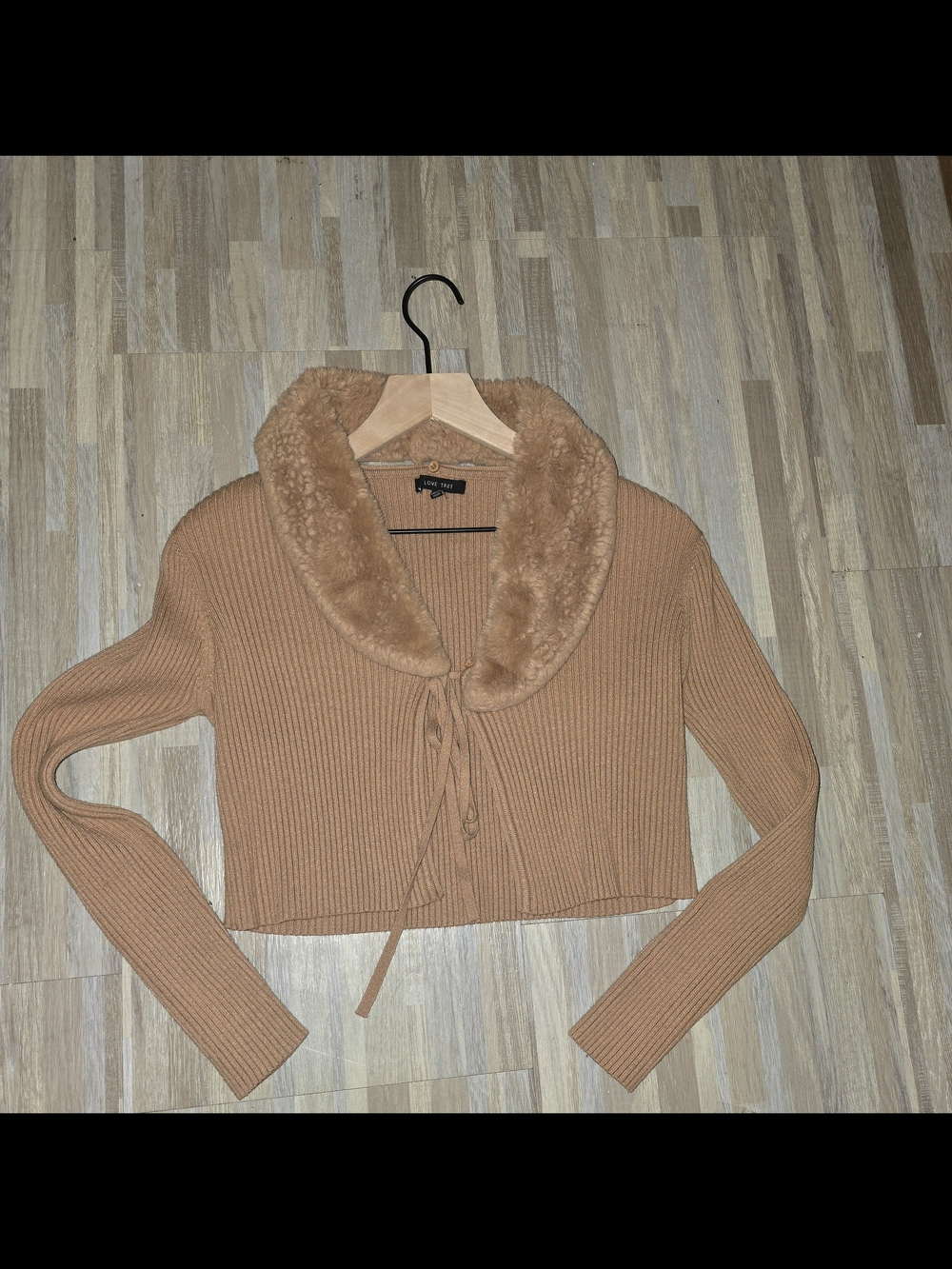Love Tree Camel Faux-Fur Collar Ribbed V-Neck Crop Sweater